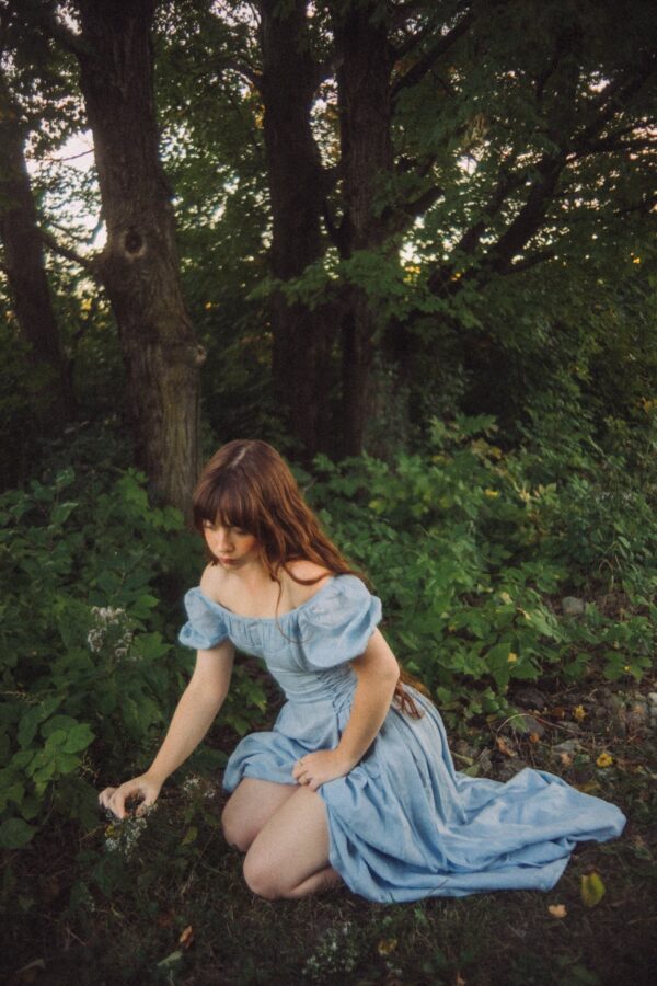 Girdle linen dress