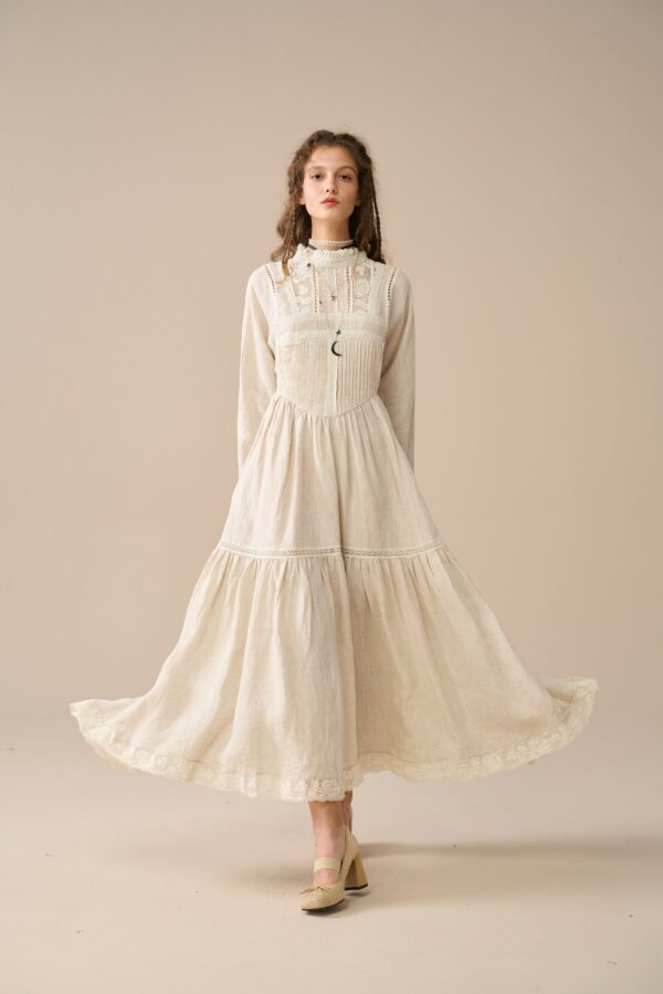 Vintage Linen dress with lace - Image 10