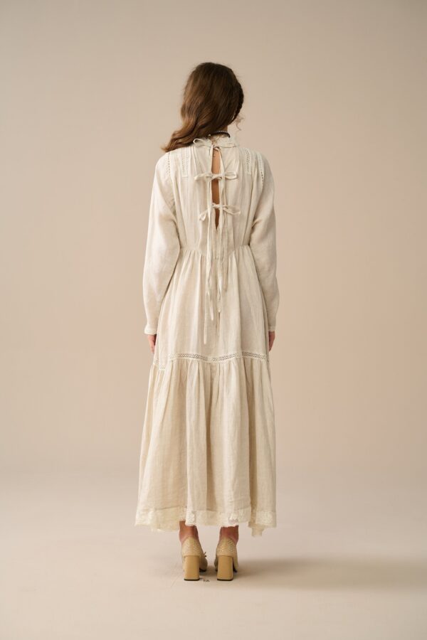 Vintage Linen dress with lace - Image 6