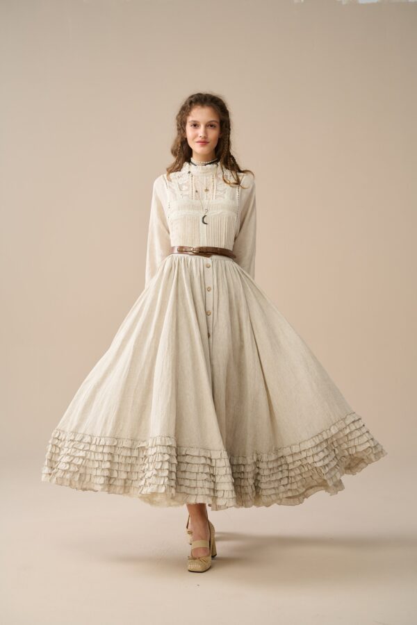 Vintage Linen dress with lace - Image 9
