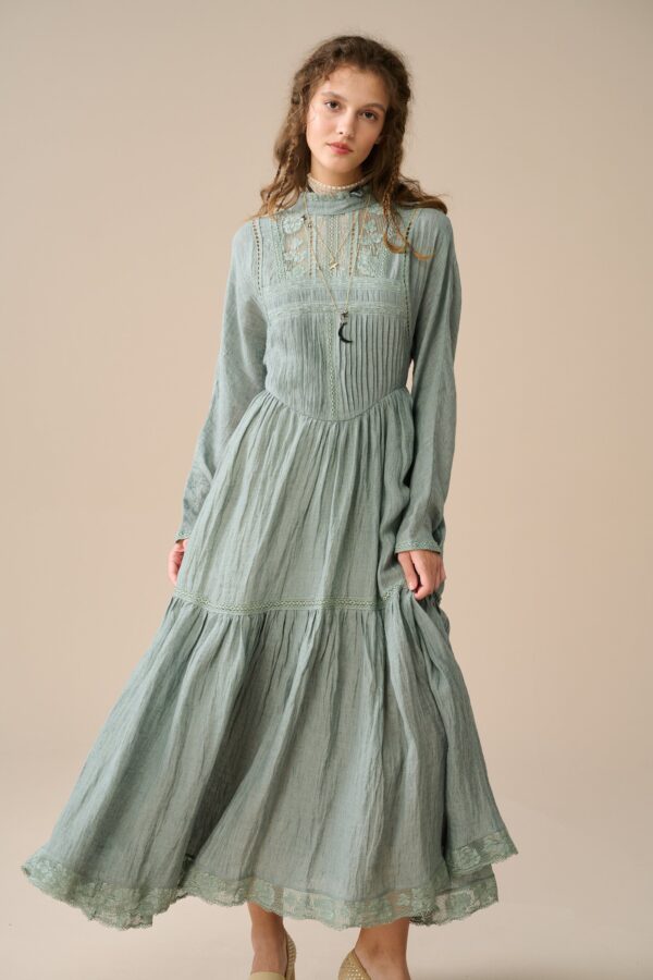 Vintage Linen dress with lace - Image 3