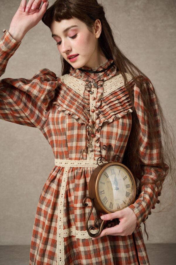 Ruffled linen dress - Image 3