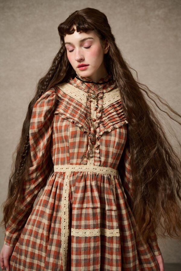 Ruffled linen dress - Image 5