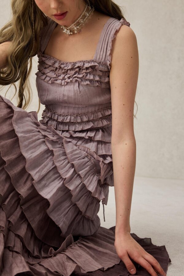 Romantic ruffle linen dress in Purple - Image 2