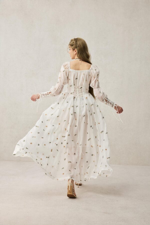 Floral Romantic linen dress - Image 6